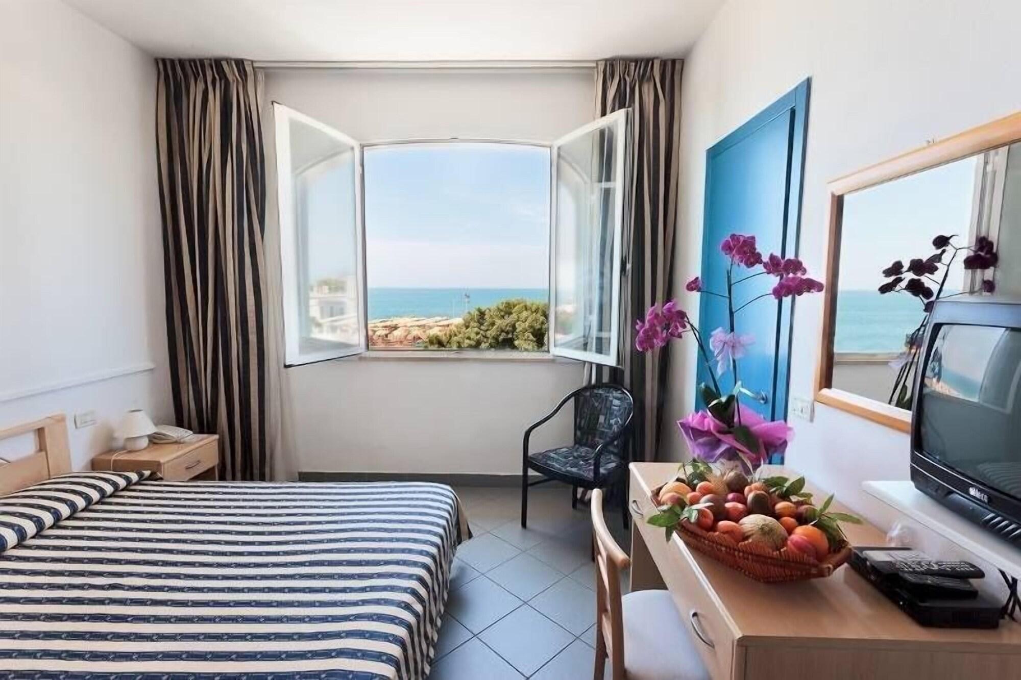 Hg Hotel Il Settebello Marina di Cecina Extérieur photo